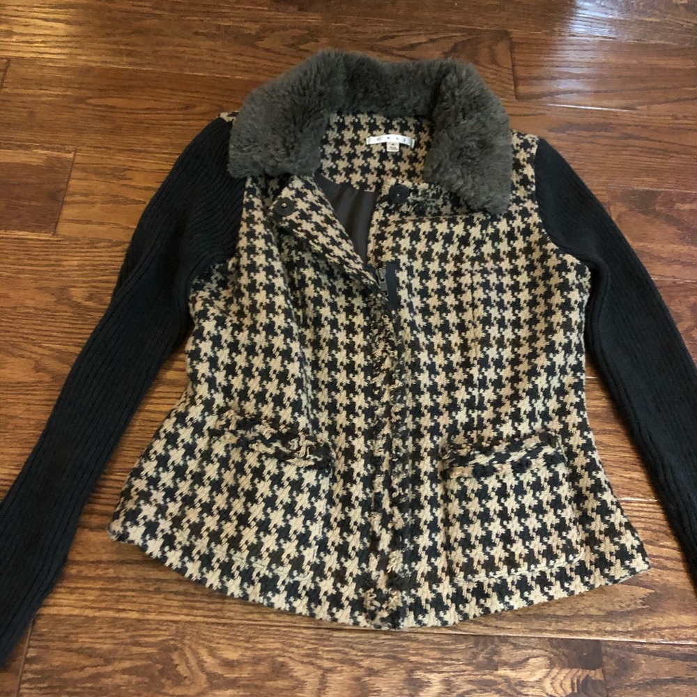 Woman’s CAbi  boutique sweater size 4